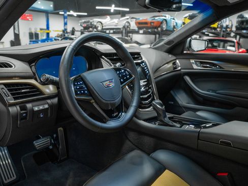 Used 2019 Cadillac CTS V w/ Luxury Package image 12