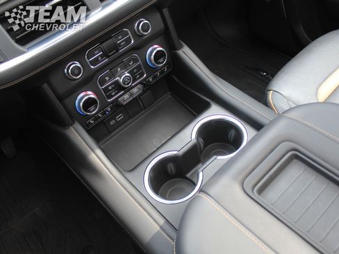 Used 2023 GMC Yukon AT4 w/ LPO, Floor Liner Package image 18