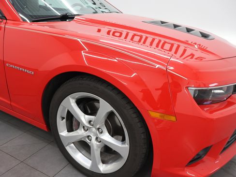 Used 2014 Chevrolet Camaro SS w/ RS Package RWD image 23