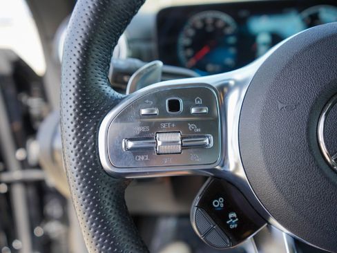 Used 2022 Mercedes-Benz CLA 35 AMG 4MATIC image 13