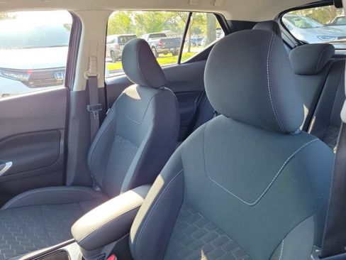 Used 2023 Nissan Kicks SV FWD image 19