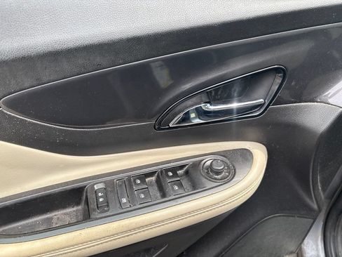 Used 2020 Buick Encore Preferred FWD image 15