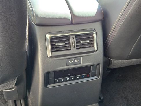 Certified 2025 MAZDA CX-70 Plug-In Hybrid w/ Premium Pkg image 15