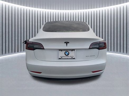 Used 2022 Tesla Model 3 Long Range image 6