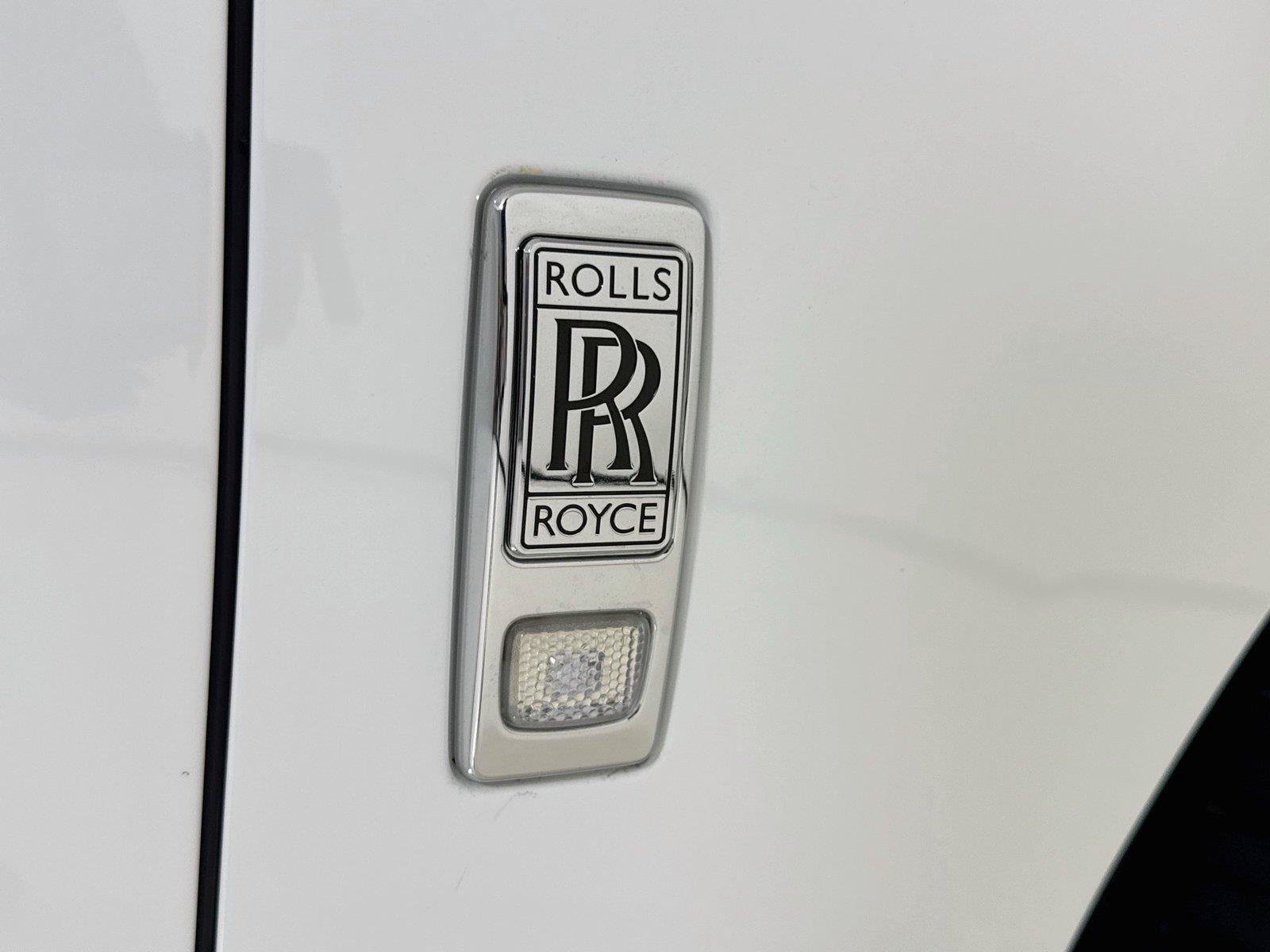 Used 2022 Rolls-Royce Cullinan w/ Cullinan Package AWD/4WD image 36