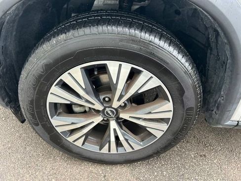 Used 2023 Nissan Rogue SV AWD/4WD image 52