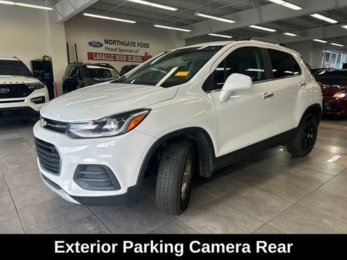 Used 2018 Chevrolet Trax LT w/ LT Convenience Package AWD/4WD image 13
