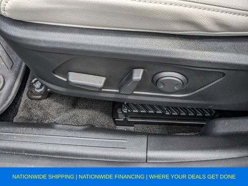 Used 2025 Hyundai Tucson Limited image 25