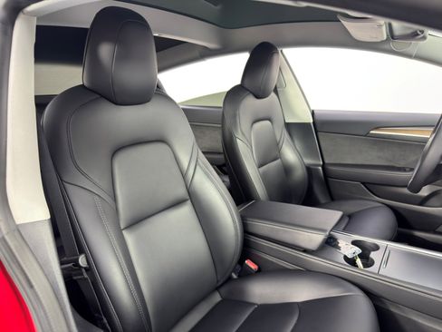 Used 2022 Tesla Model 3 Standard Range image 38