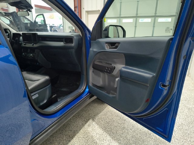 Used 2024 Ford Maverick Lariat w/ Black Appearance Package FWD image 19