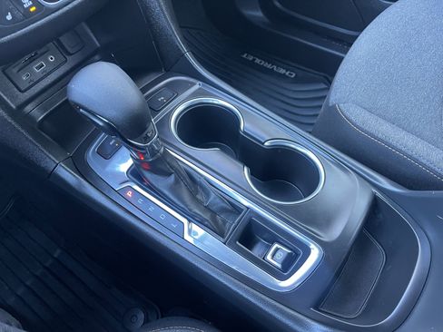 Used 2024 Chevrolet Equinox LT image 36