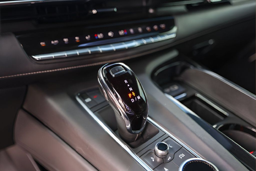 Used 2024 Cadillac Escalade V AWD/4WD image 19