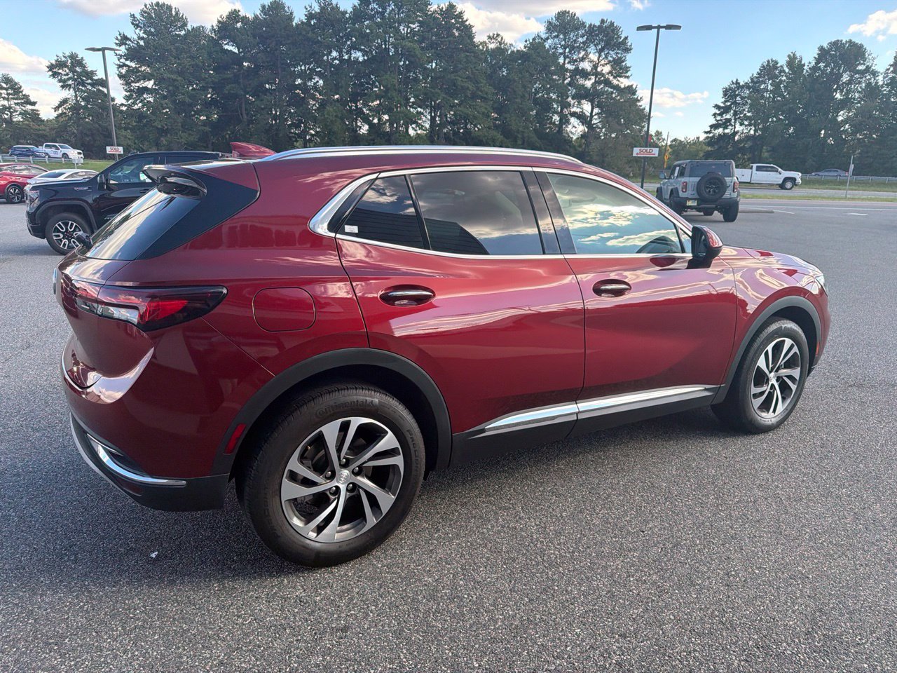 Used 2021 Buick Envision Essence FWD image 8