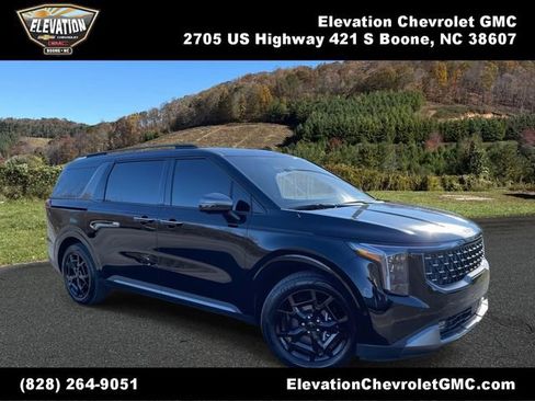 Used 2026 Kia Carnival SX Prestige image 1