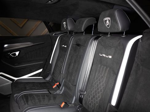 Used 2024 Lamborghini Urus Performante image 57