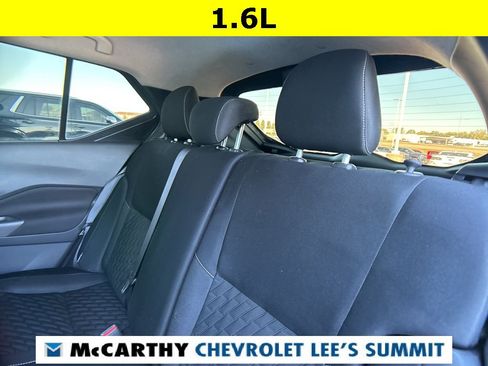 Used 2021 Nissan Kicks SV image 31