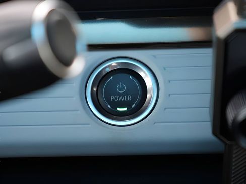 Used 2025 GMC Hummer EV 3X image 29