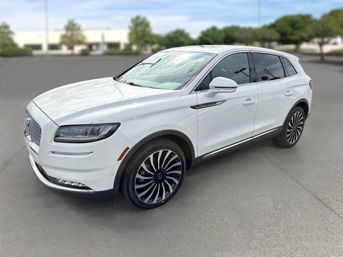 Certified 2023 Lincoln Nautilus Black Label w/ Cargo Utility Package AWD/4WD image 3