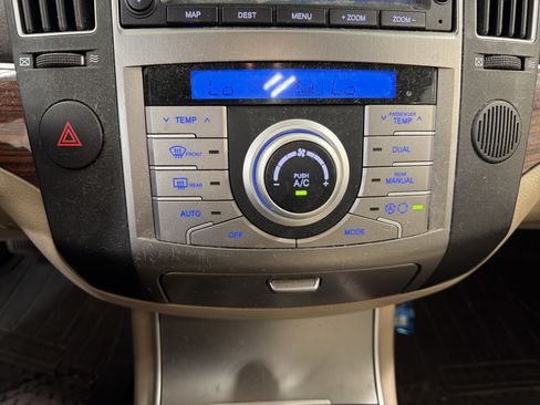 Used 2009 Hyundai Veracruz Limited w/ Navigation Pkg 4 AWD/4WD image 16