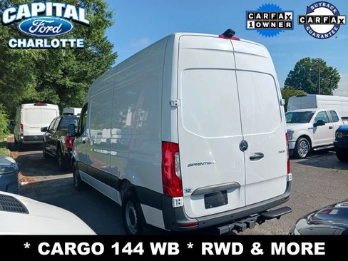 Used 2025 Mercedes-Benz Sprinter 2500 image 2