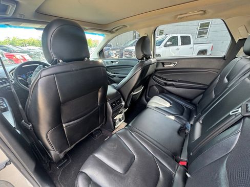 Used 2019 Ford Edge Titanium w/ Equipment Group 301A FWD image 24