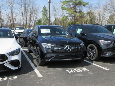 New 2026 Mercedes-Benz GLC 300 4MATIC image 3