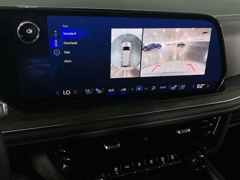 Used 2025 Chevrolet Tahoe Premier image 17