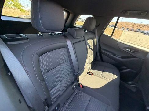 Used 2025 Chevrolet Equinox LT FWD image 16