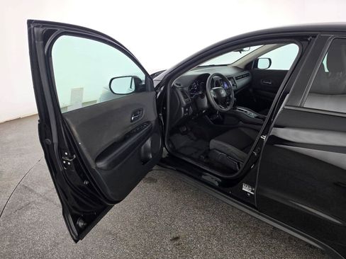 Used 2022 Honda HR-V LX image 19