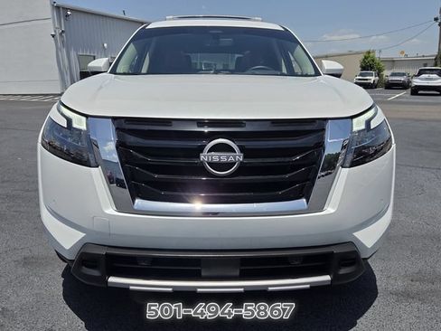 Used 2025 Nissan Pathfinder Platinum w/ Cargo Package FWD image 8