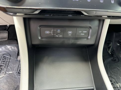 New 2026 Hyundai Tucson Limited image 34