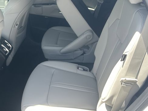 New 2026 Kia Sorento SX FWD image 13