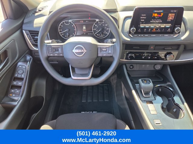 Used 2026 Nissan Rogue S FWD image 13