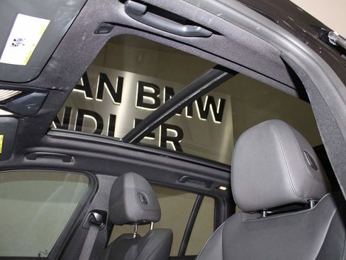 Used 2021 BMW X3 xDrive30e w/ Convenience Package image 15