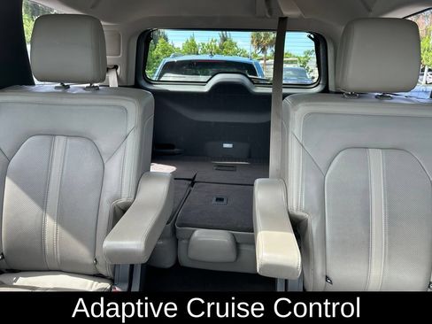 Used 2019 Ford Expedition Limited w/ Special Edition Package RWD image 13
