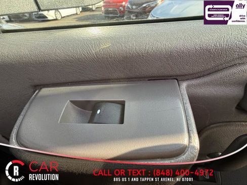 Used 2022 Chevrolet Express 3500 LS image 36