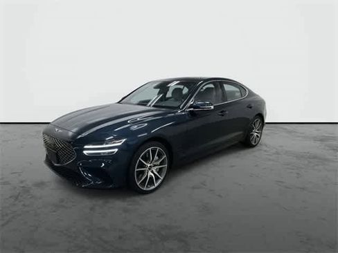 Used 2024 Genesis G70 2.5T image 8