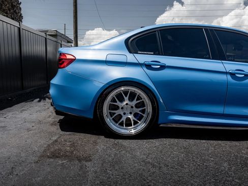 Used 2018 BMW M3 RWD image 11