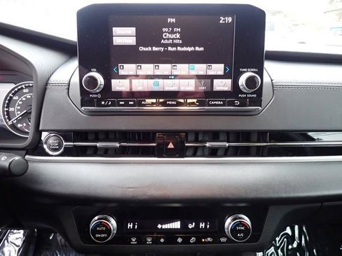 Used 2022 Mitsubishi Outlander ES image 28