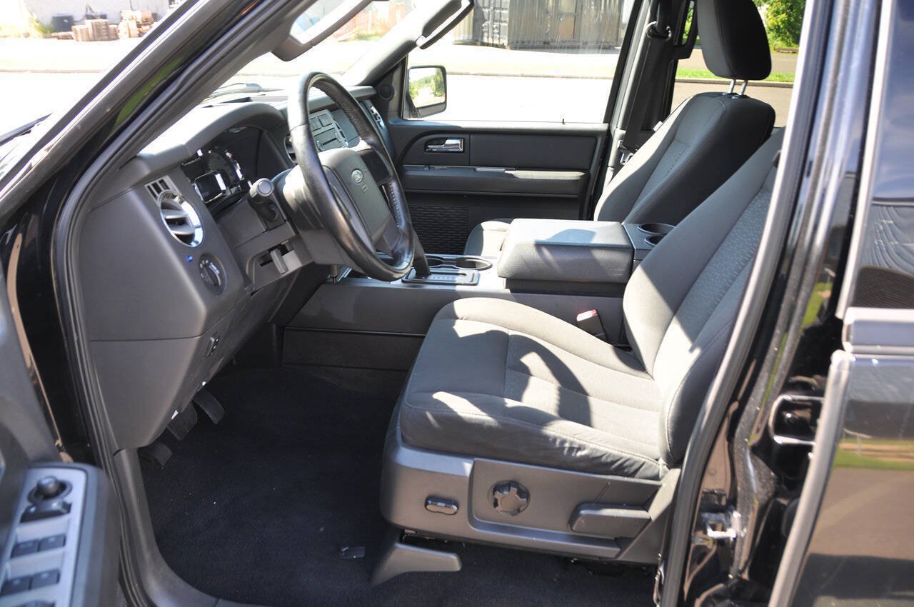 Used 2009 Ford Expedition XLT AWD/4WD image 19
