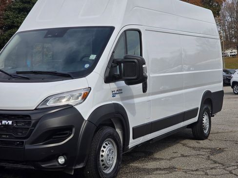 Used 2024 RAM ProMaster 3500 w/ Delivery Van Package image 52