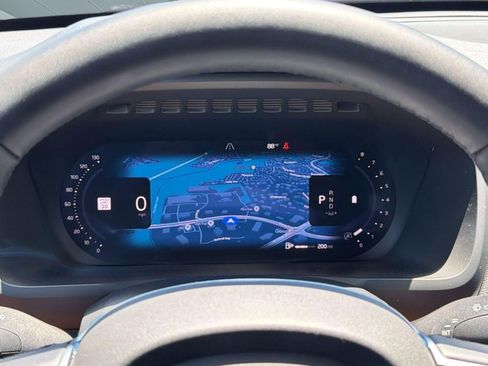 Certified 2025 Volvo XC90 B6 Plus AWD/4WD image 19