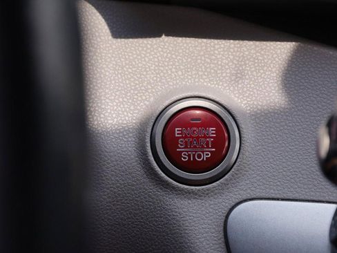 Used 2015 Honda Odyssey EX-L image 18