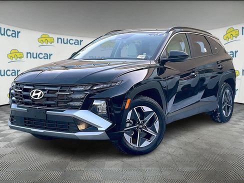 Certified 2025 Hyundai Tucson SEL image 3