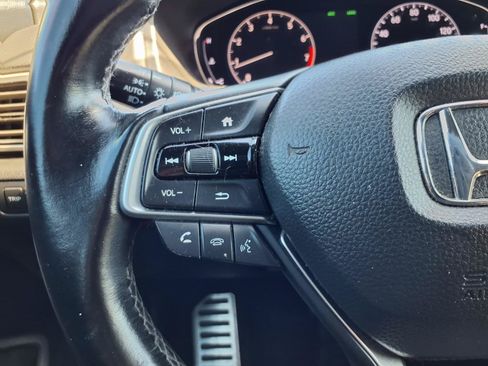 Used 2018 Honda Accord Sport image 15