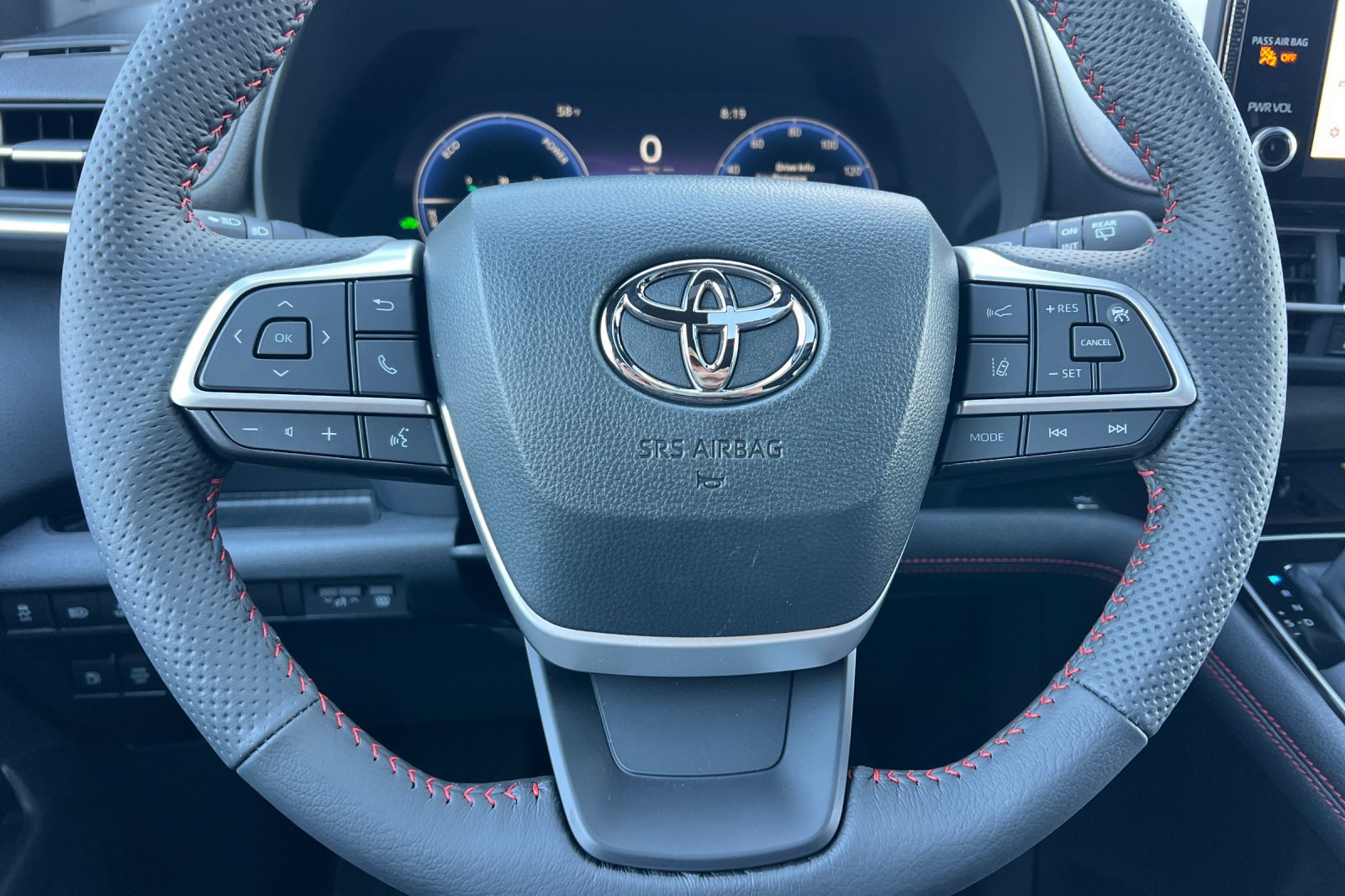 Certified 2026 Toyota Sienna XSE FWD image 24
