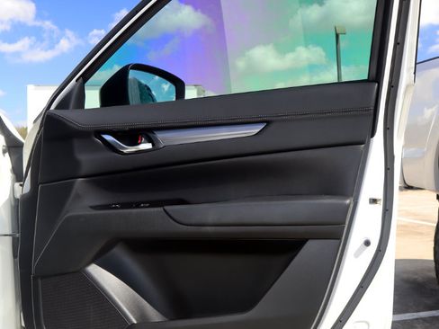 Used 2019 MAZDA CX-5 Touring image 10