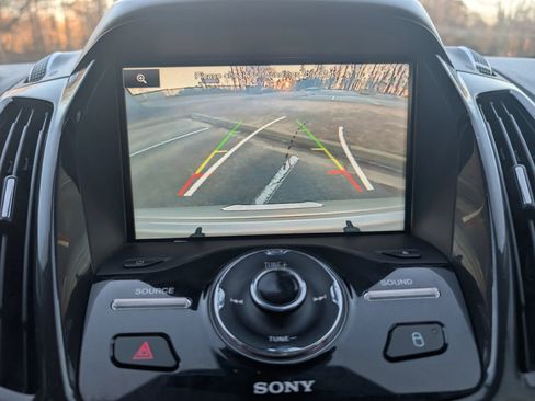 Used 2015 Ford Escape Titanium FWD image 8