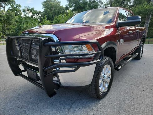Used 2018 RAM 2500 Tradesman w/ Chrome Appearance Group AWD/4WD image 4