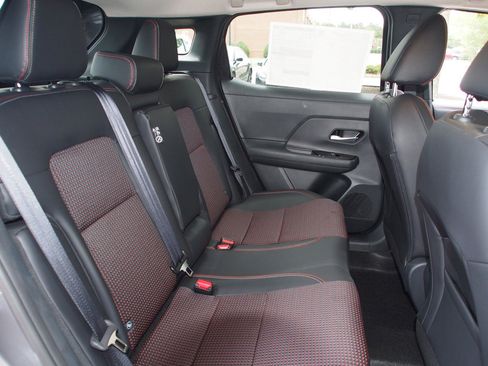 Used 2026 Nissan Kicks SR image 13